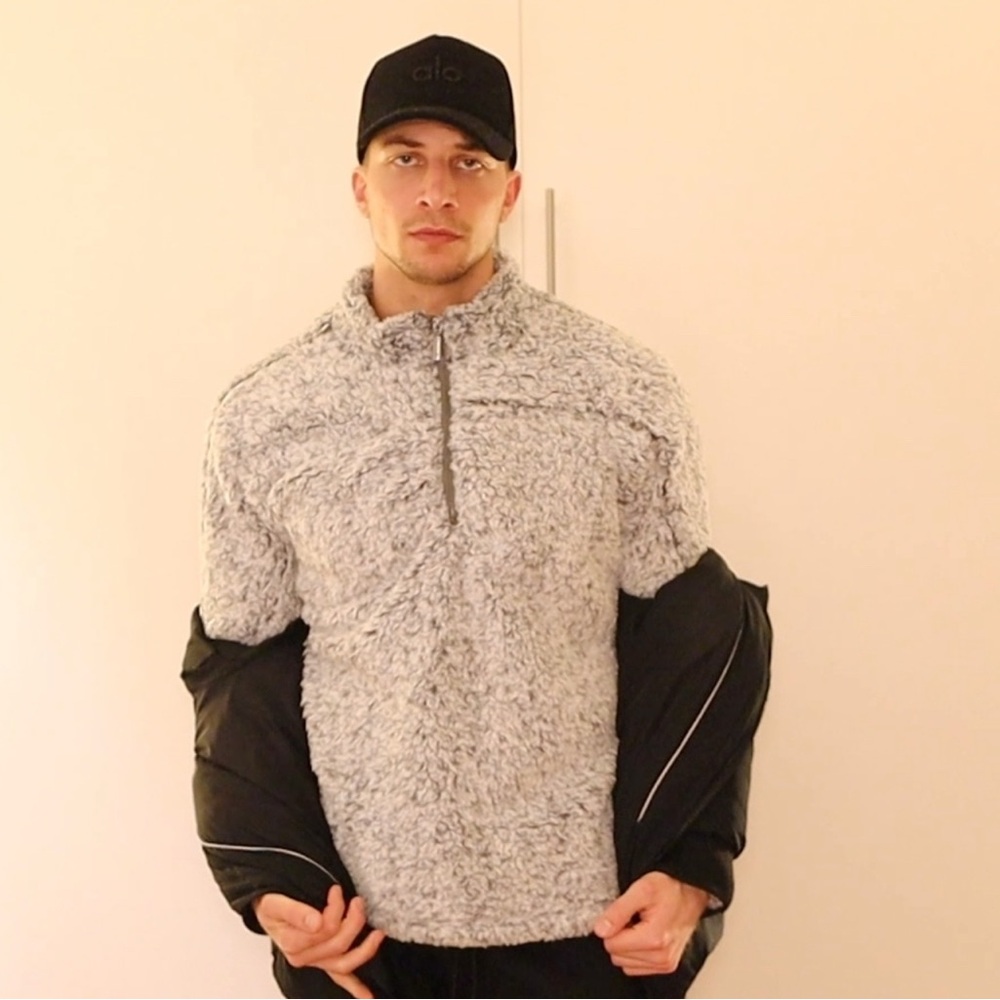 Cozy Gray Zip-Up Fleece Jacket